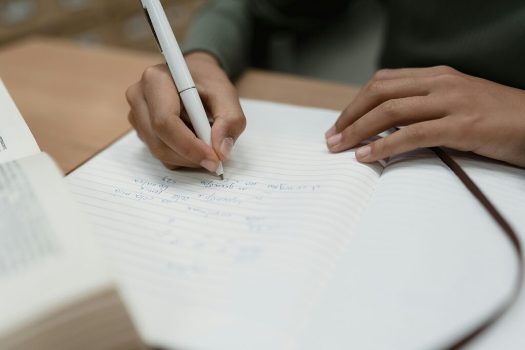 Pay for Writing Papers: A Complete Guide You Should Read